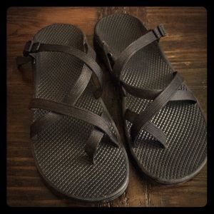Chaco strappy Sandals!